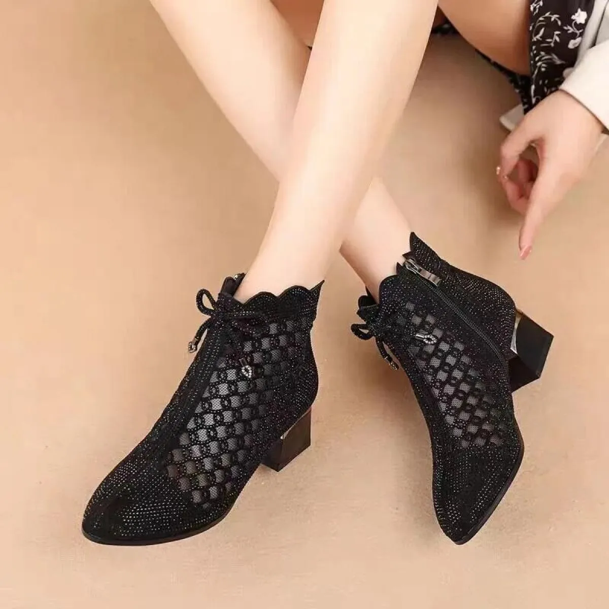 2023 Estate Traspirante Pizzo Tacchi Alti da Donna Moda Maglia A Punta Stivali da Donna Tacco Quadrato Scarpe con Cerniera Later
