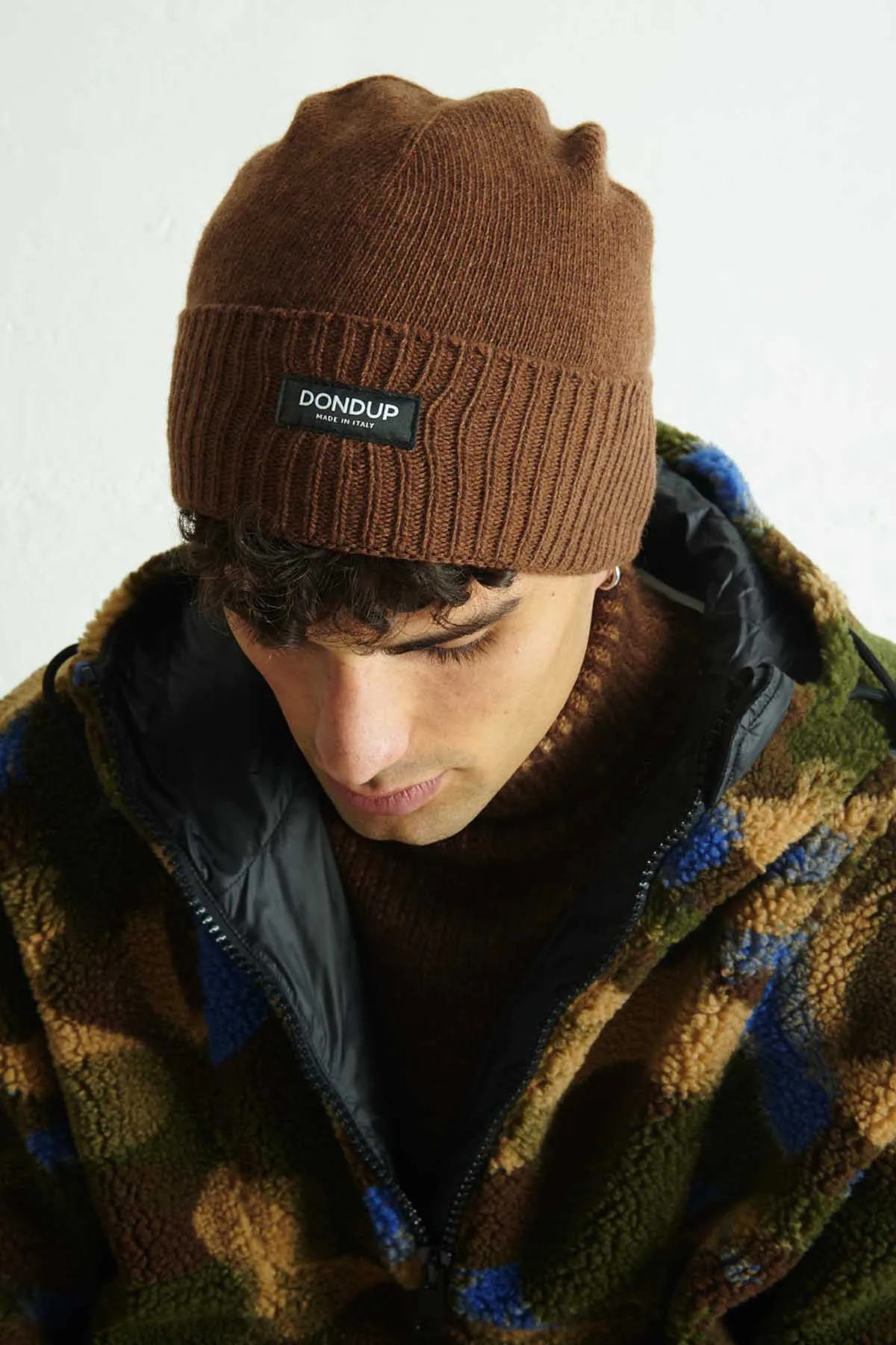 DONDUP Berretto in cashmere con risvolto