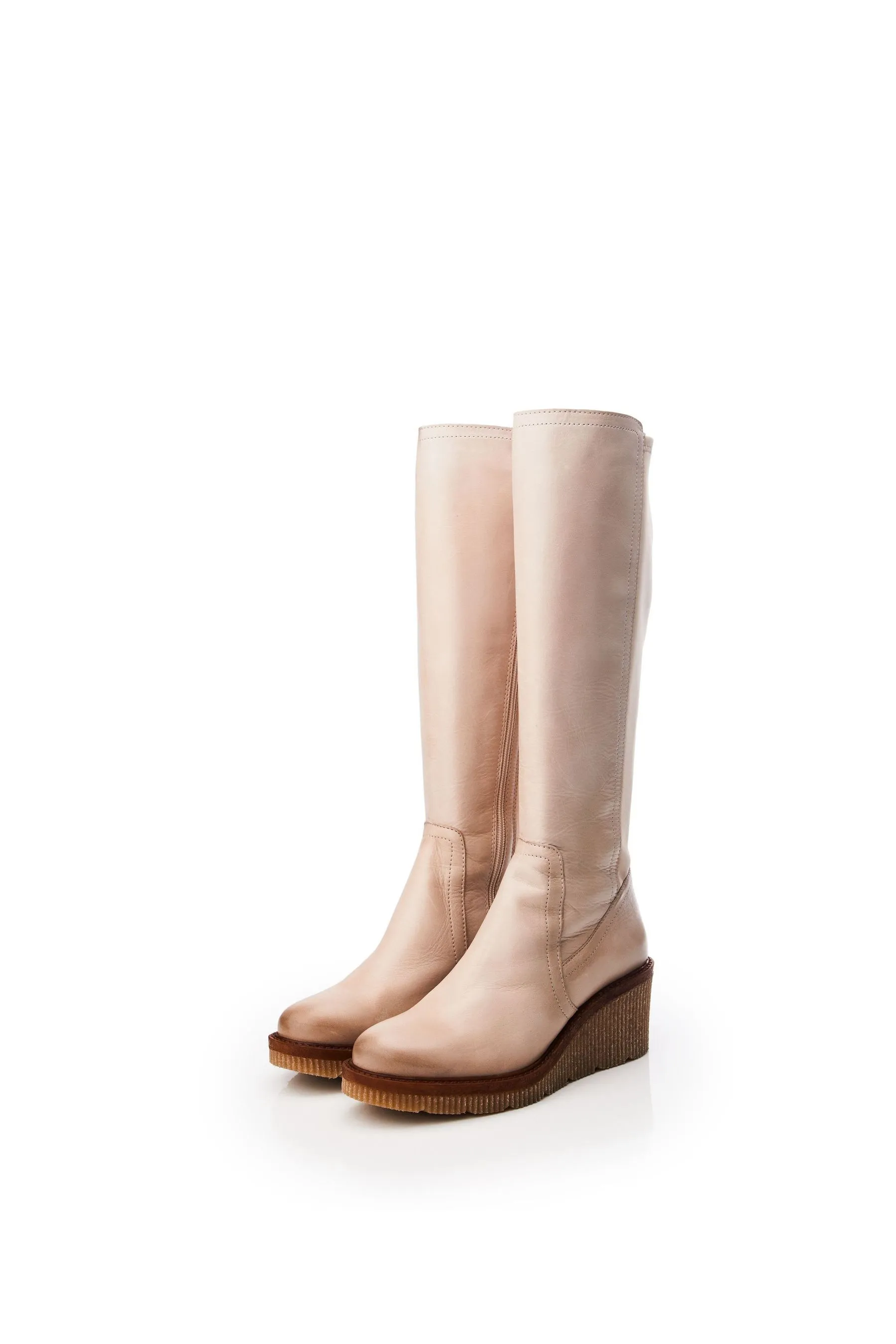 Moda in Pelle Marrone - Harpette - Stivali lunga in crêpe con zeppa e zip laterale
