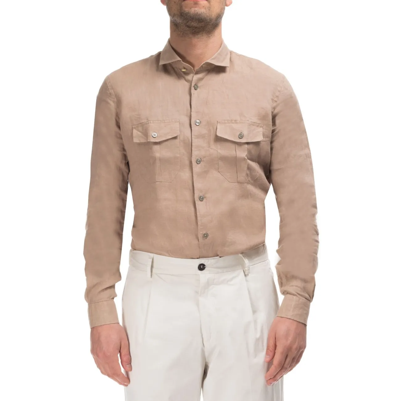 Outfit camicia  in lino beige