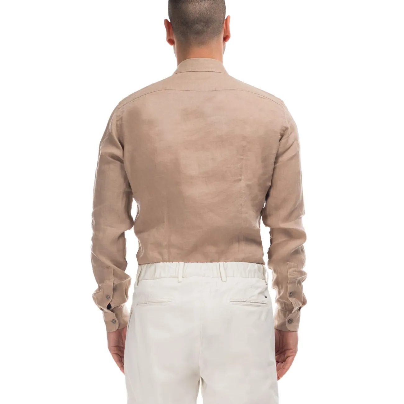 Outfit camicia  in lino beige