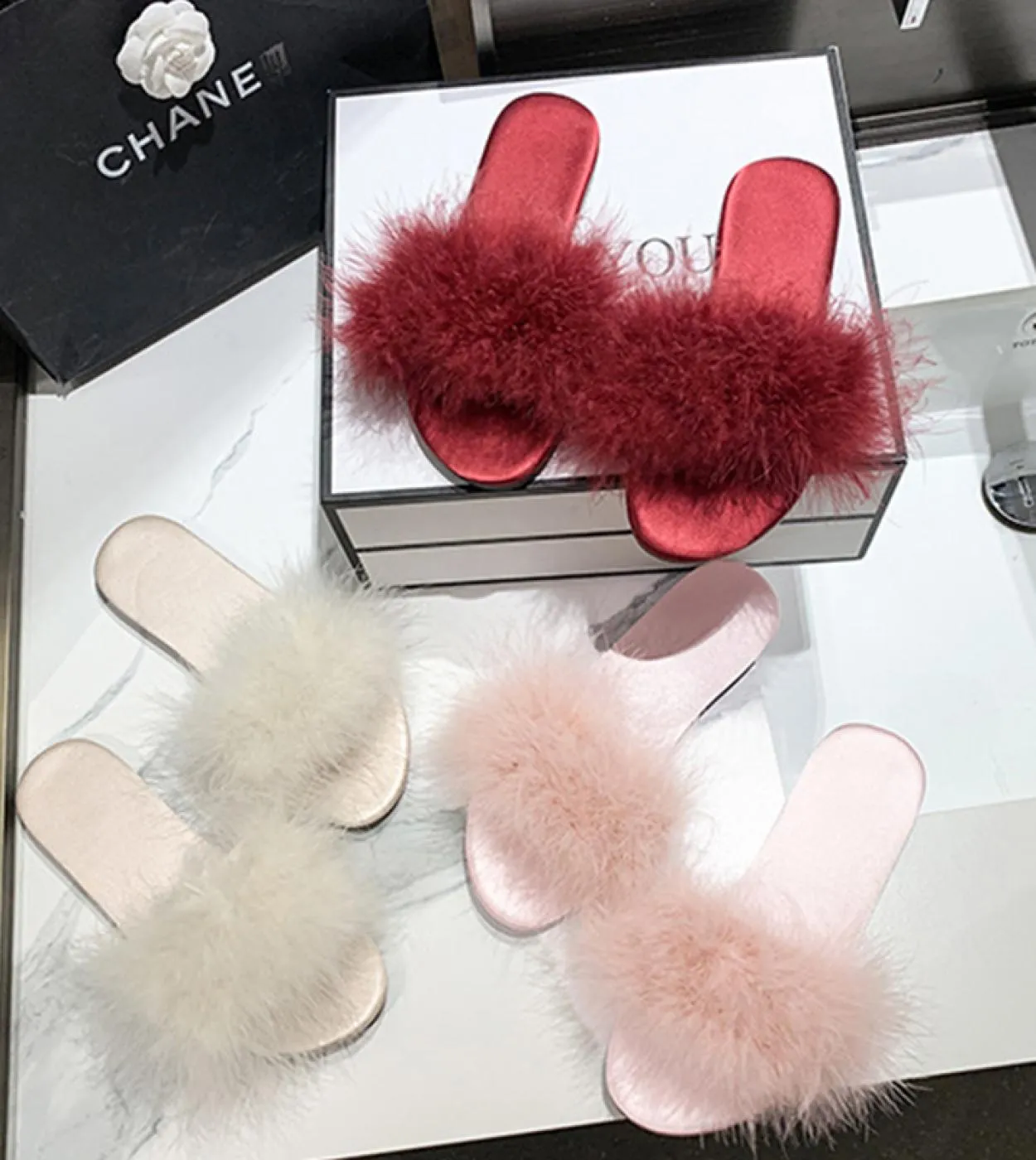 Pantofole da donna in pelliccia sintetica Scarpe estive per interni in seta solida Sandali da donna Antiscivolo Moda donna Scivo