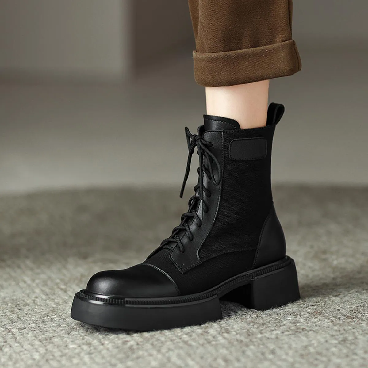 Piattaforma Stivali corti da donna Tacchi spessi Scarpe stringate in vera pelle Donna Autunno Inverno Scarpe da lavoro da donna