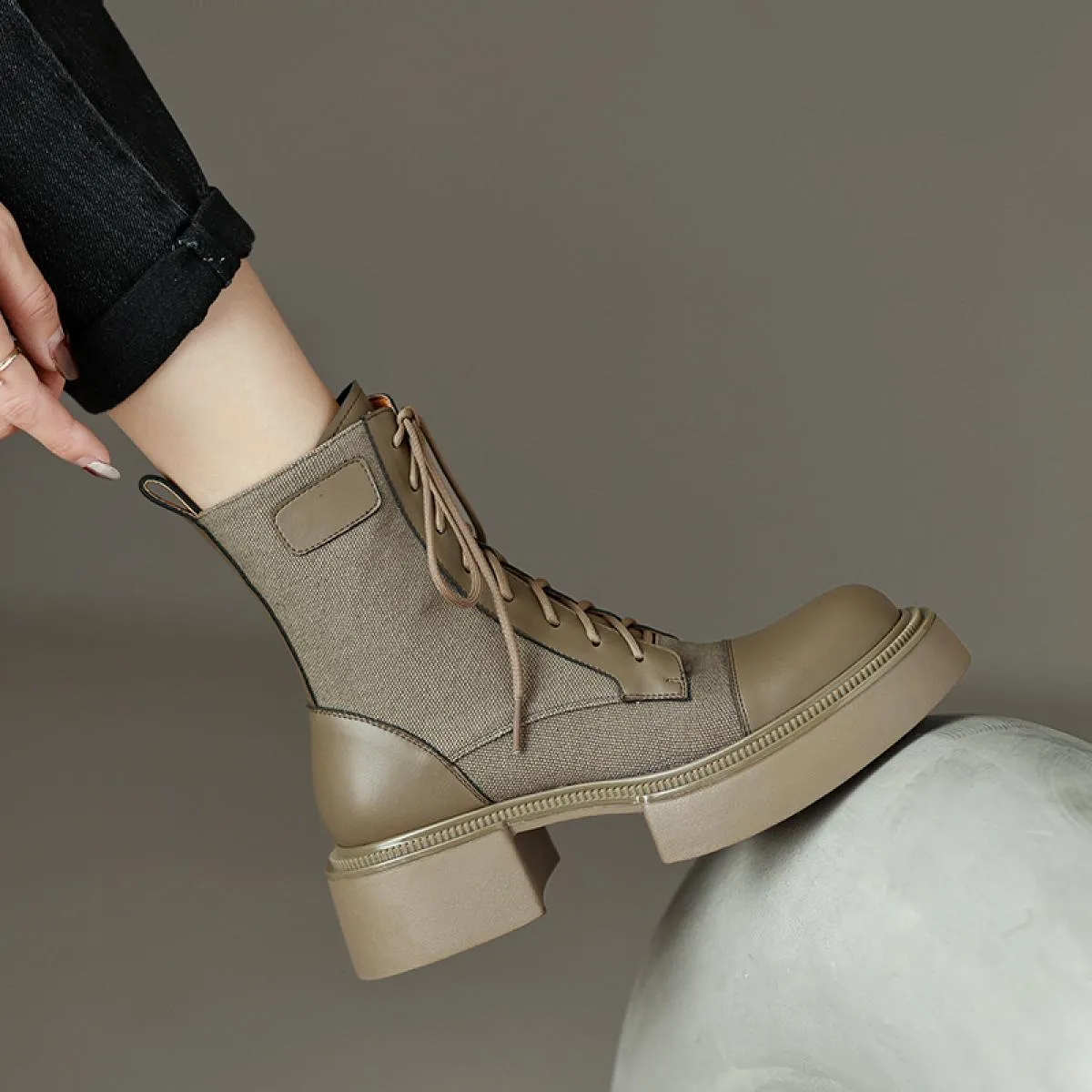 Piattaforma Stivali corti da donna Tacchi spessi Scarpe stringate in vera pelle Donna Autunno Inverno Scarpe da lavoro da donna