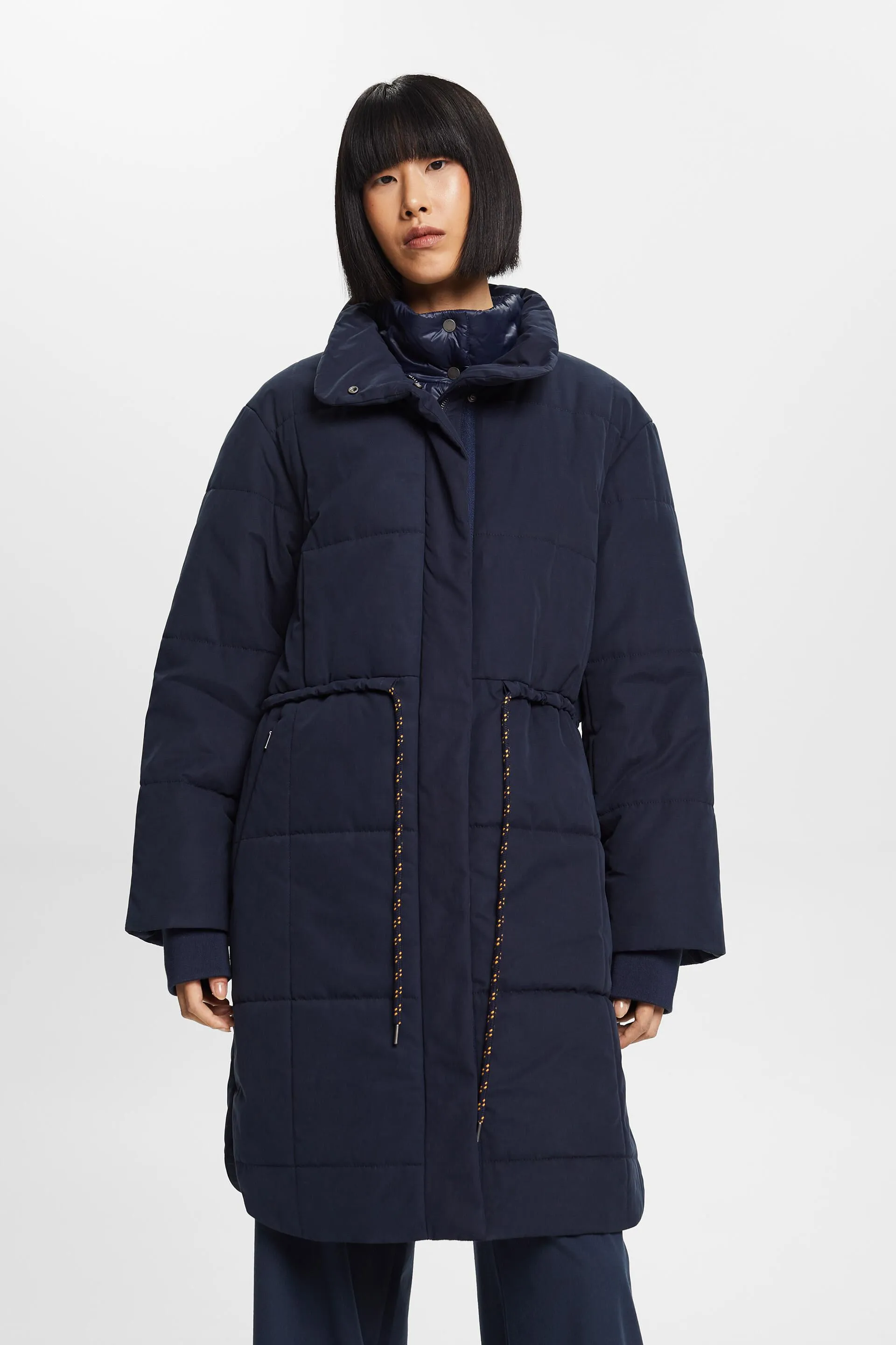 Riciclato: cappotto trapuntato con fodera in pile