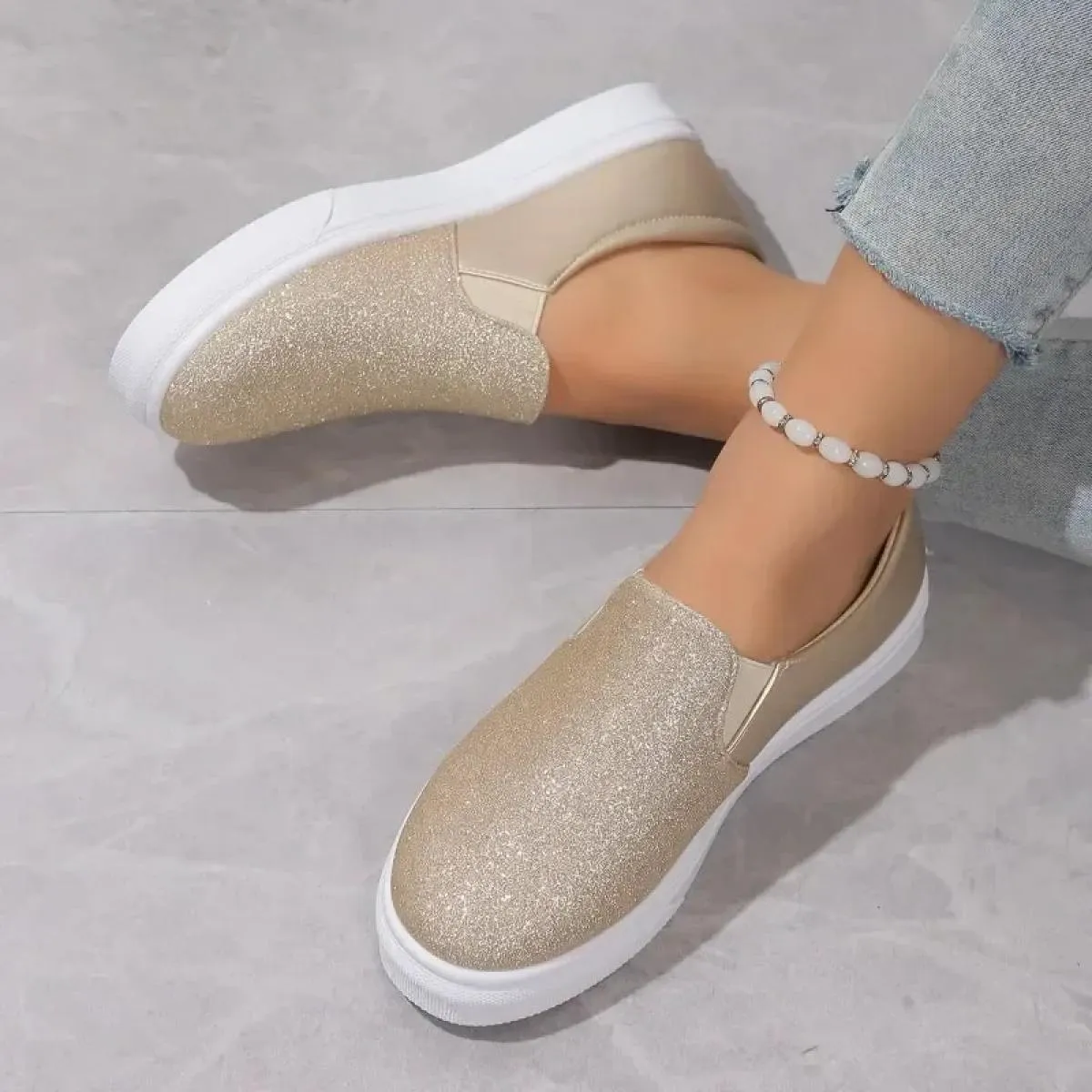 Scarpe da ginnastica da donna Scarpe in pelle Tendenza primaverile Scarpe da ginnastica casual Donna Nuova moda Comfort Slip on