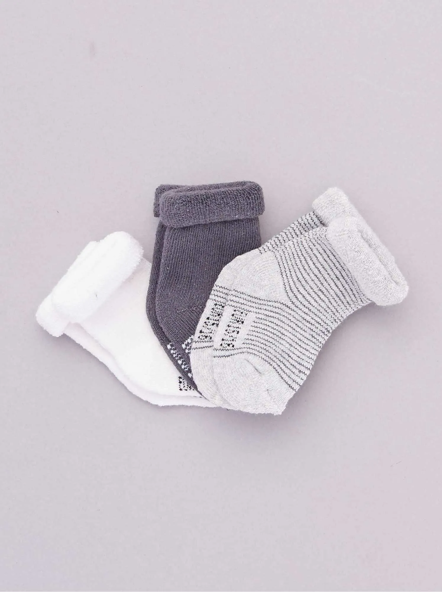 Set di 3 paia di calzini per neonato - GRIGIO