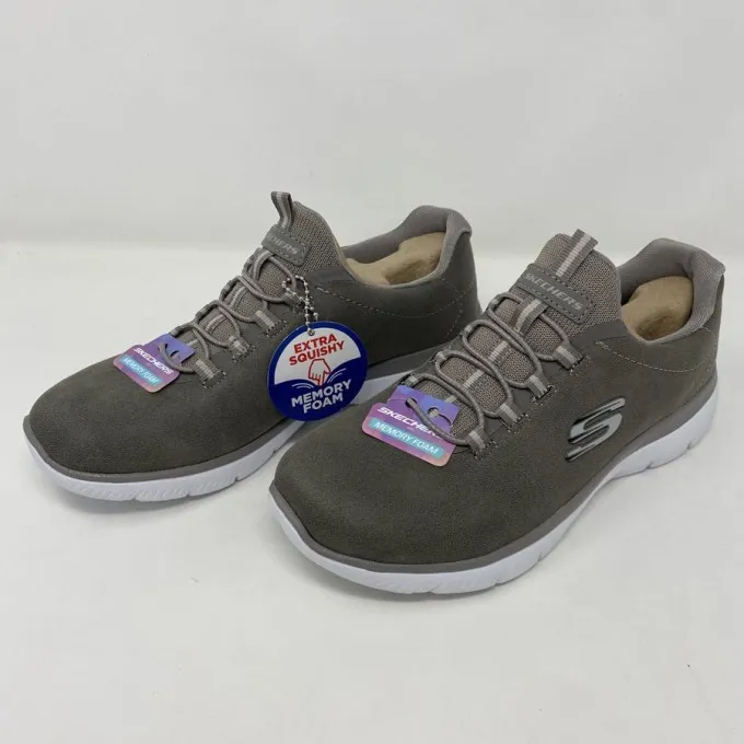skechers slip on con memory foam