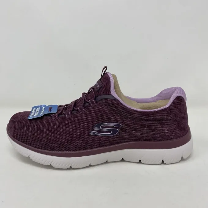 skechers slip on con memory foam