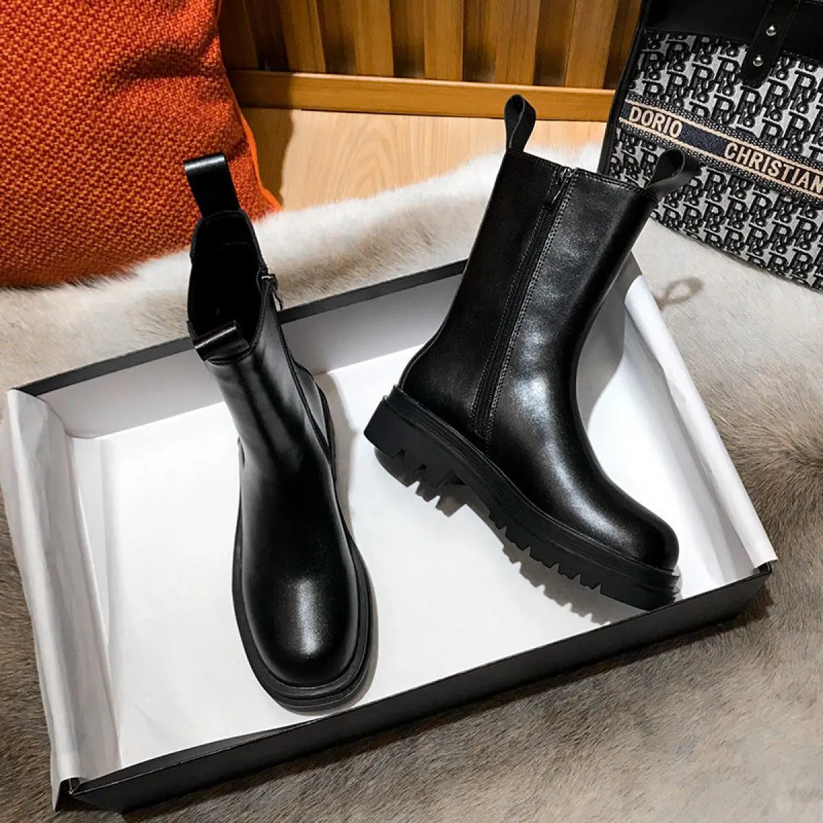 Stile britannico moda donna festa discoteca abito stivali da moto scarpe con plateau nere stivale in pelle di mucca dolce Chelse