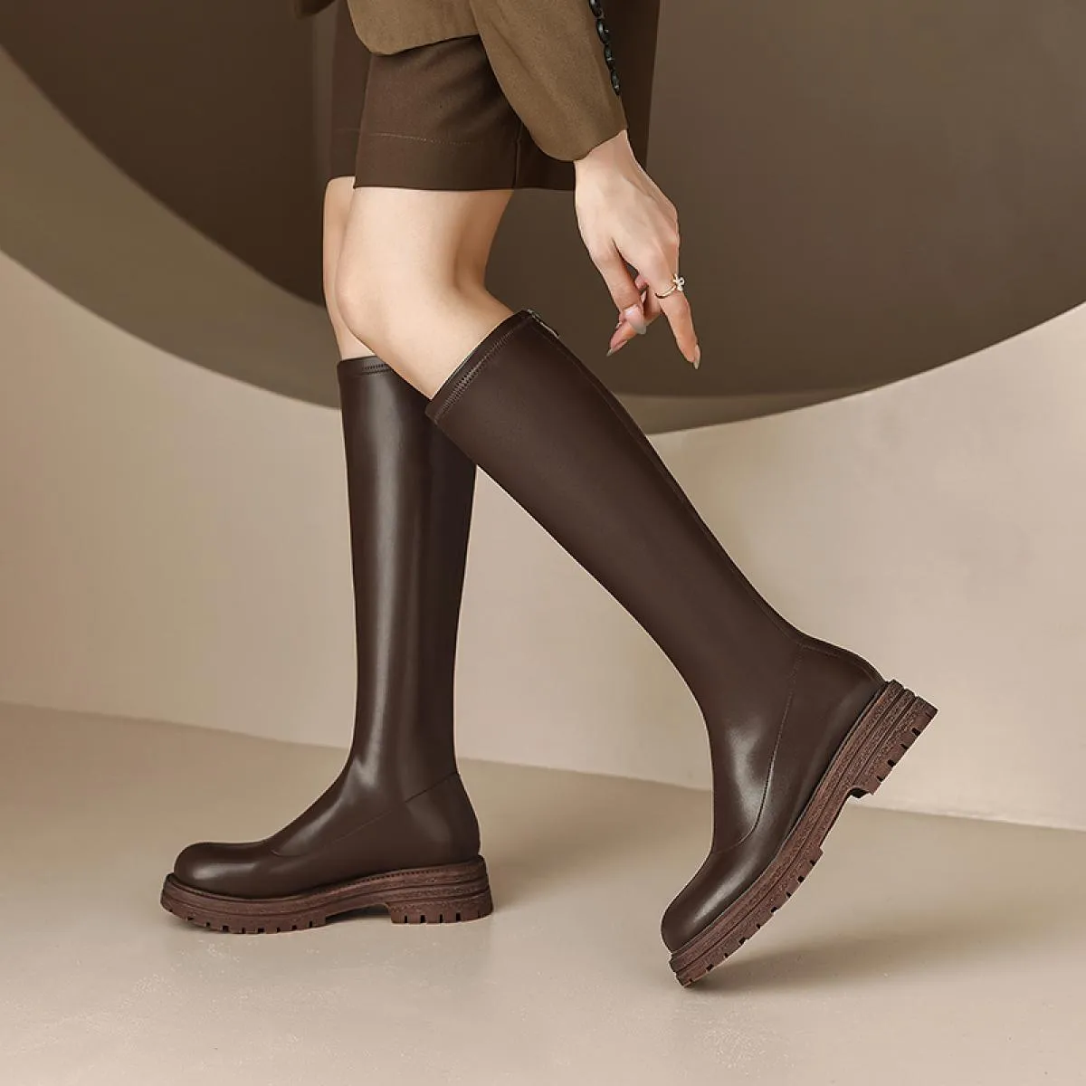Stivali alti al ginocchio da donna di moda popolare di design di marca Scarpe casual con tacco spesso in vera pelle concise e sc