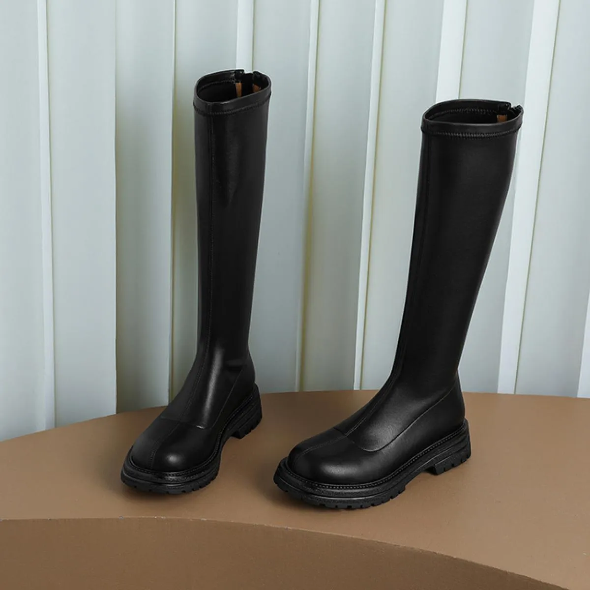 Stivali alti al ginocchio da donna di moda popolare di design di marca Scarpe casual con tacco spesso in vera pelle concise e sc