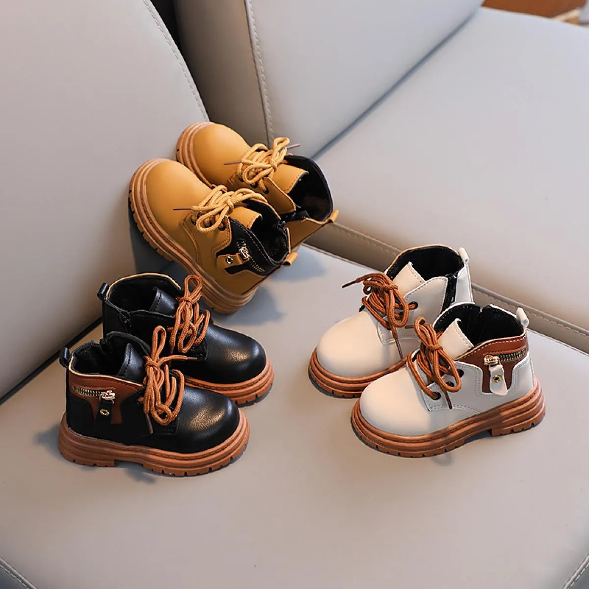 Stivali da moto punk super cool per bambini Ragazzo Designer di marca Cerniera Patch Scarpe con plateau in pelle PU Ragazza Stiv