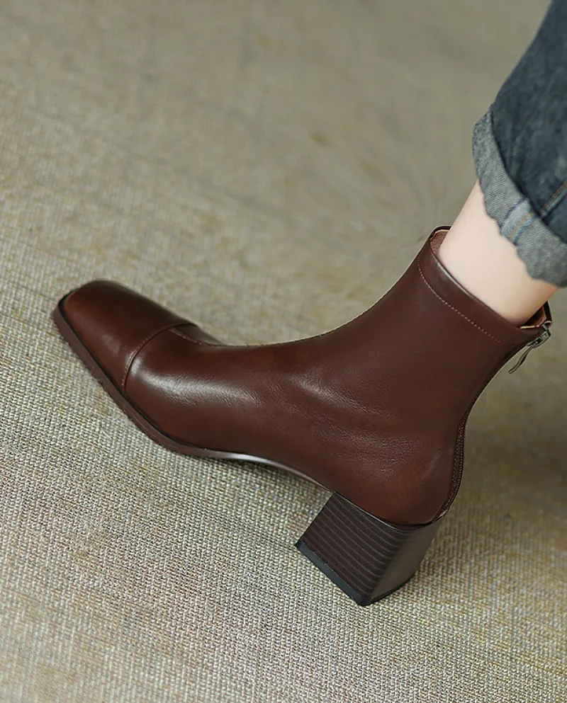 Stivali slim celebrità Internet con tacco medio in pelle di vacchetta punta quadrata per donna in autunno e inverno cerniera pos