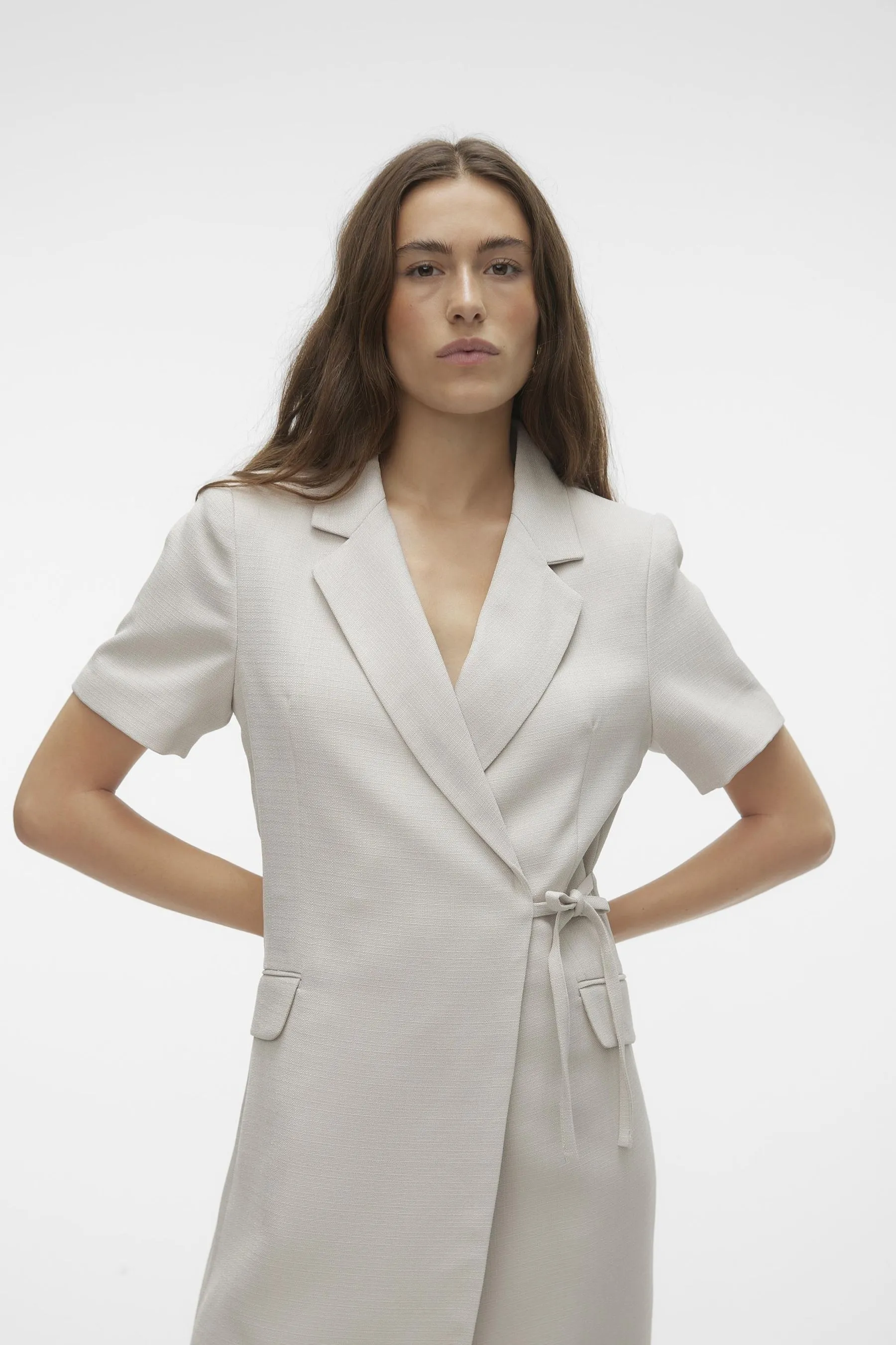 VERO MODA Sartoriale Manica corta - Abito a portafoglio