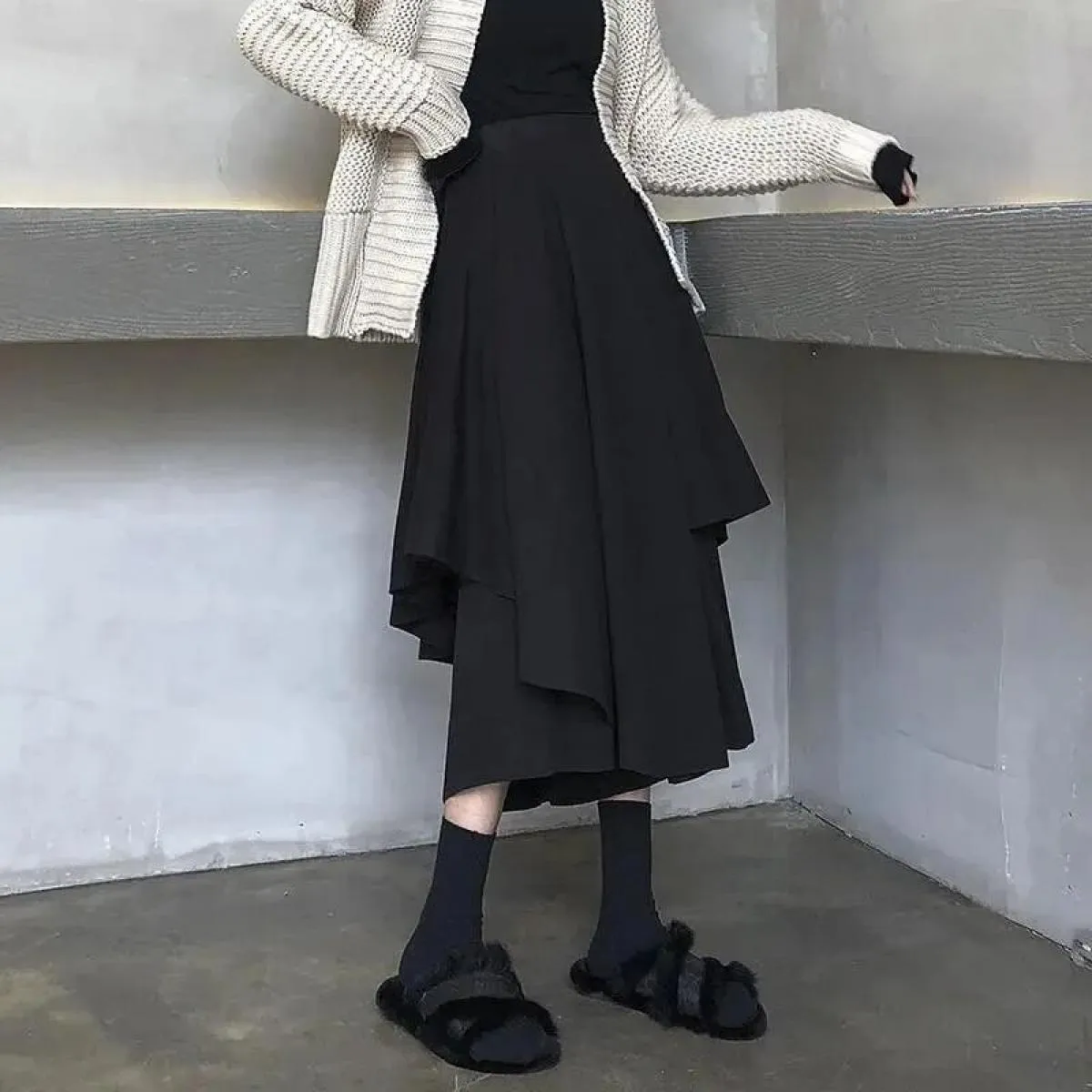 Xpqbb Gonne A Vita Alta Irregolari Nere Donna Vintage Streetwear Gonna Lunga A Pieghe Donna Autunno Inverno Nuova Linea A Mi
