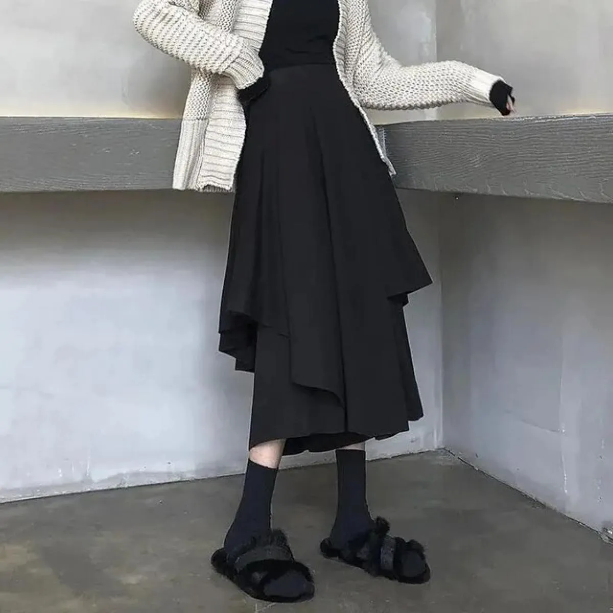 Xpqbb Gonne A Vita Alta Irregolari Nere Donna Vintage Streetwear Gonna Lunga A Pieghe Donna Autunno Inverno Nuova Linea A Mi