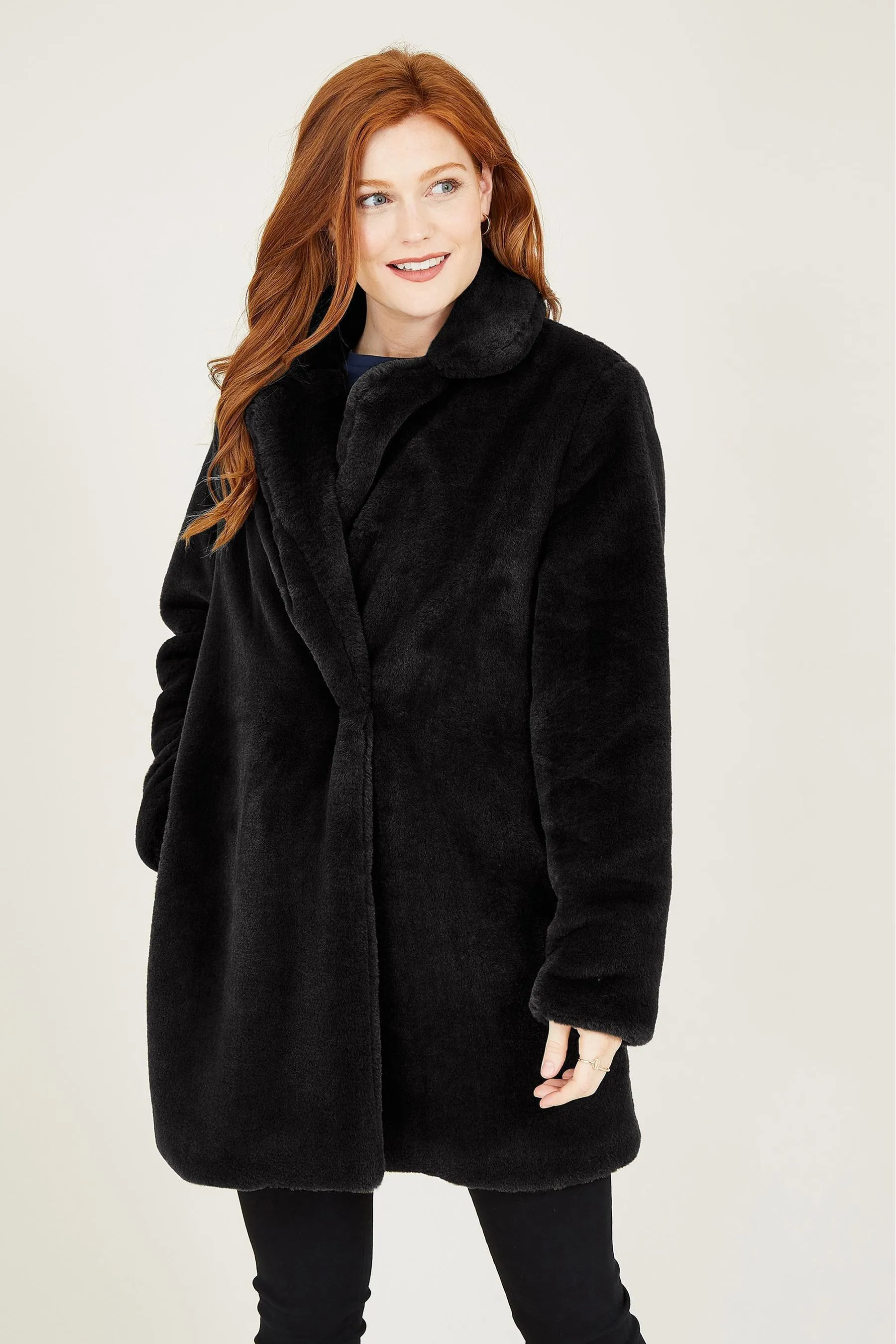 Yumi - Cappotto in pelliccia sintetica    